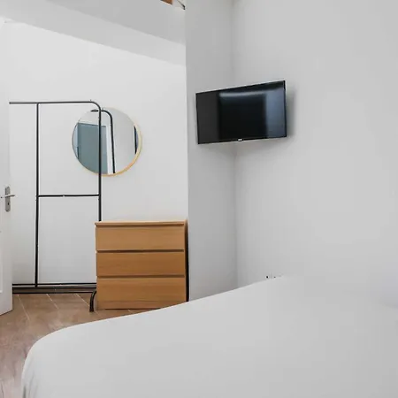 Magnificent -4br-8p- Place De La Nation *