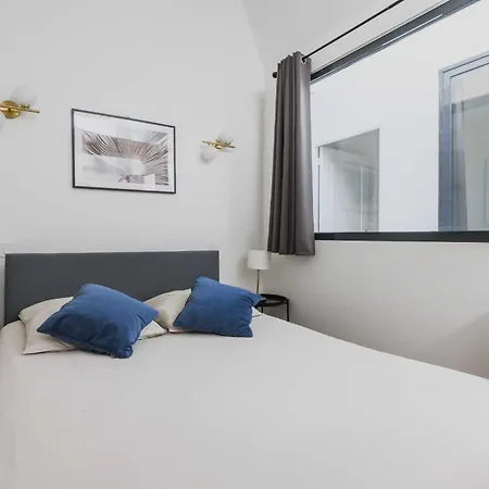 شقة Magnificent -4br-8p- Place De La Nation *